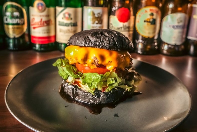 BLACK BURGER