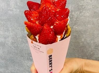ストロベリーバブルワッフル