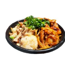 千葉牛・豚Wホルモン丼