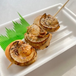 北海道産帆立の串焼き