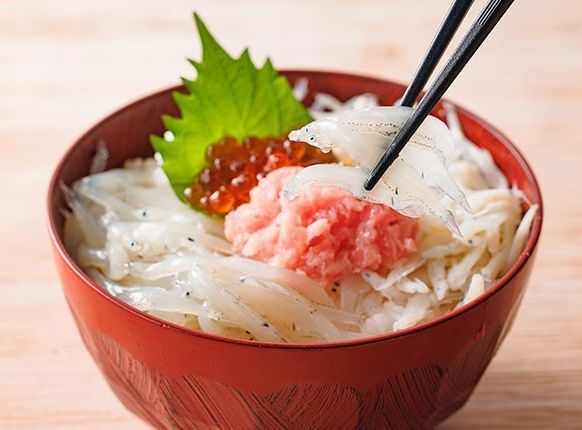 浪江のシラウオ食べ比べ丼