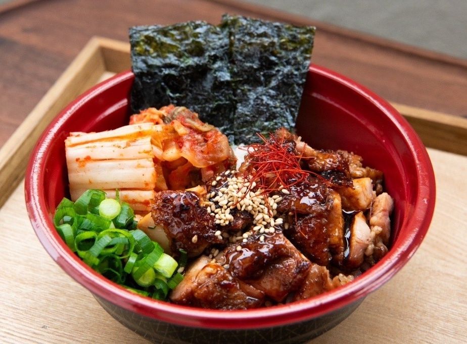 炭火焼 韓香鶏まぶし丼