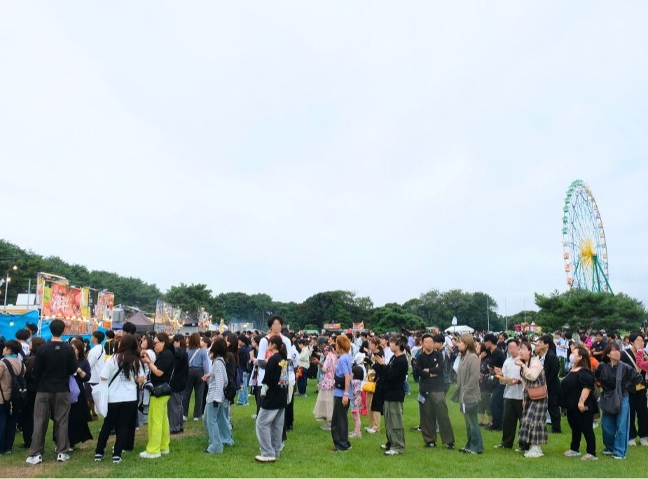 花火と音楽とフェス飯がハイブリッドしたロッキンスター・カーニバル初開催。茨城推しでフェス飯をチョイス。