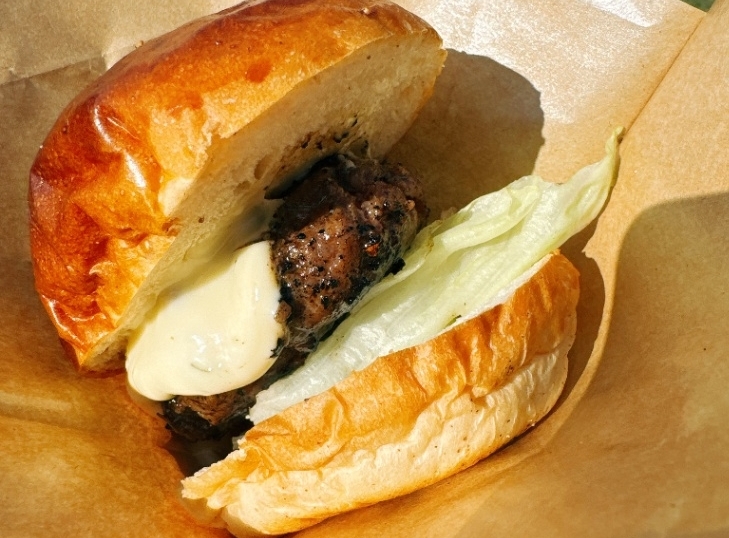 牛タンバーグバーガー