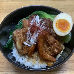 数量限定！極上豚肉の角煮丼