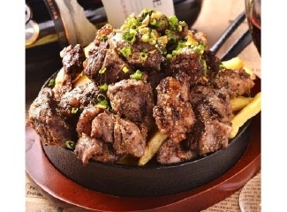 山盛り！サイコロステーキ