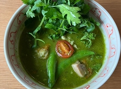 野菜たっぷりグリーンカレー