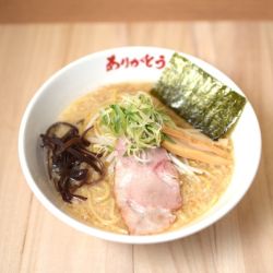 背脂醤油とんこつラーメン