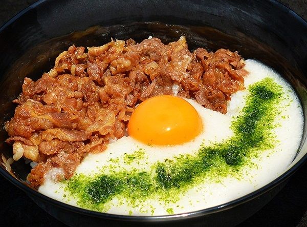 肉肉とろろ丼