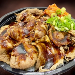 北海道ジンギスカン丼