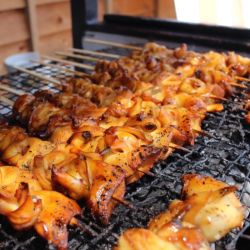 アワビ焼、ホタテ焼、串焼各種