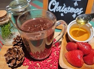 いちごとはちみつのホットチョコレート