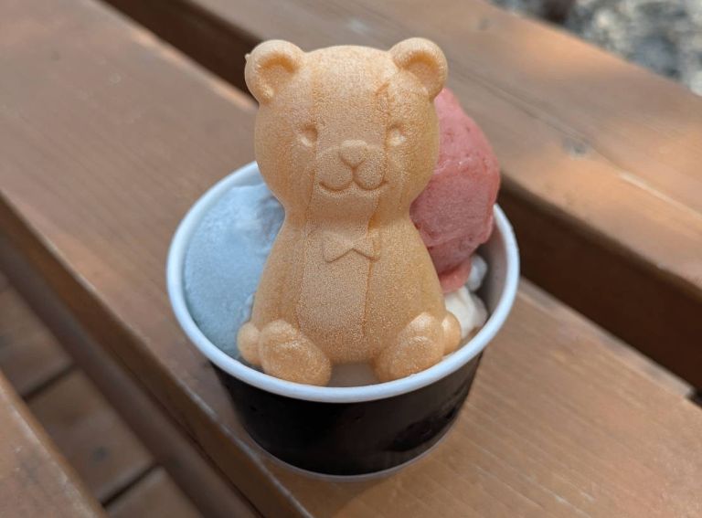 山梨のフルーツたっぷり　自家製ジェラート