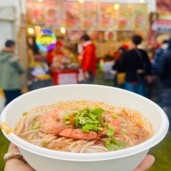 ﾀｲﾗｰﾒﾝ(ｺｸあるﾁｷﾝｽｰﾌﾟ･ﾋﾟﾘｶﾗﾄﾑﾔﾑｸﾝ）