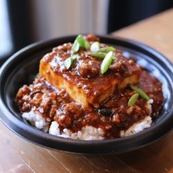 本格 麻婆豆腐丼