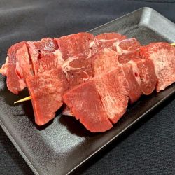 霜降り牛タン串