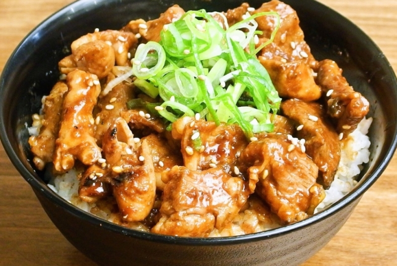 横濱ホルモン