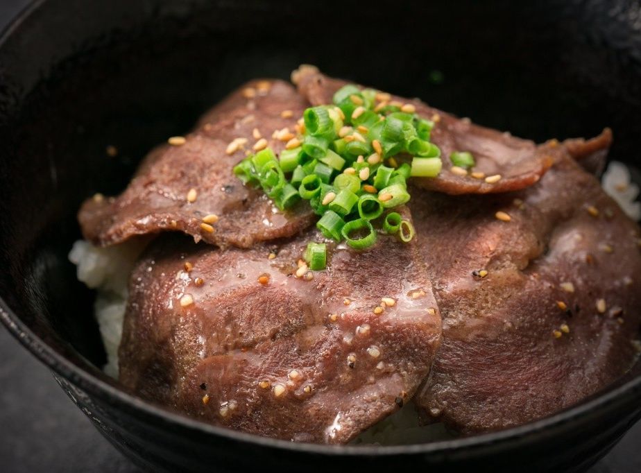 牛タン塩丼