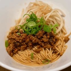 ピリ辛肉味噌混ぜそば