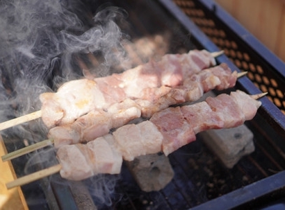 養豚家の焼く豚串焼き