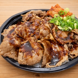 ラム肉のジンギスカン丼