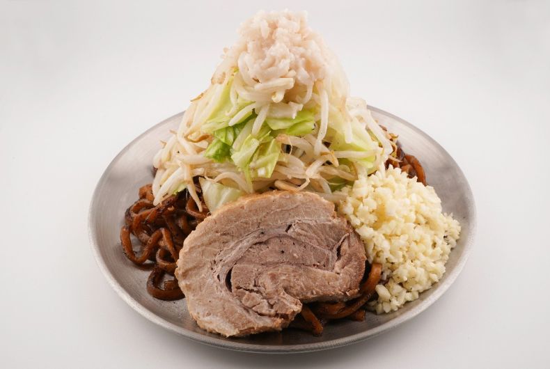 極太背脂焼きそばさのめん