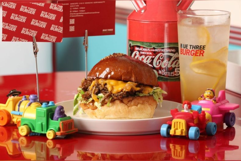 BLUE THREE -burger shop-