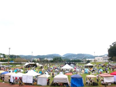 池子の森の音楽祭には、逗子〜湘南の個人経営の人気店が集結。