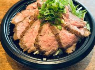 ラムステーキ丼