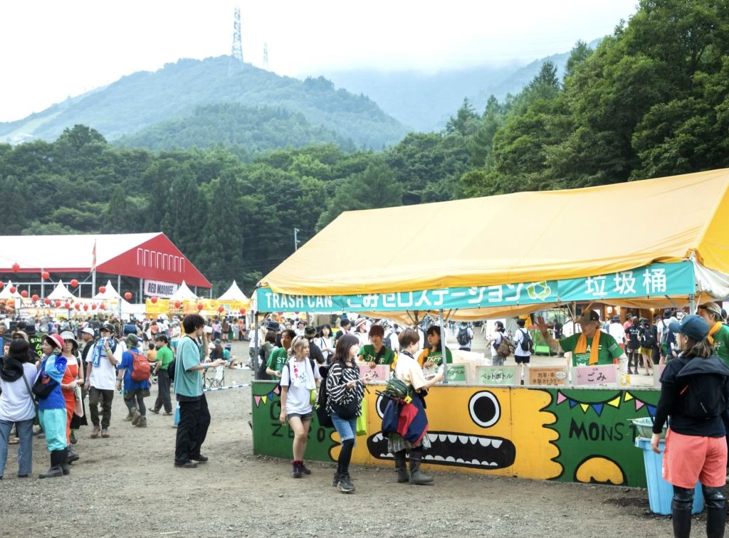 フジロックの縁の下の力持ち。フェス飯をおいしく食べられるのは、iPledgeの取り組みがあってこそ。