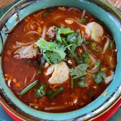 トムヤムラーメン