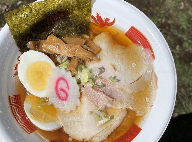 全部乗せラーメン