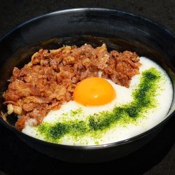 肉肉とろろ丼