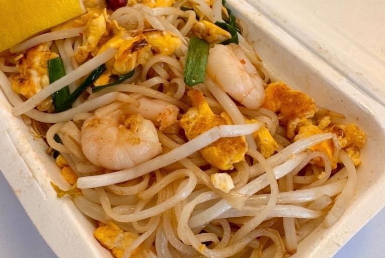 タイ屋台ごはんモンタナ